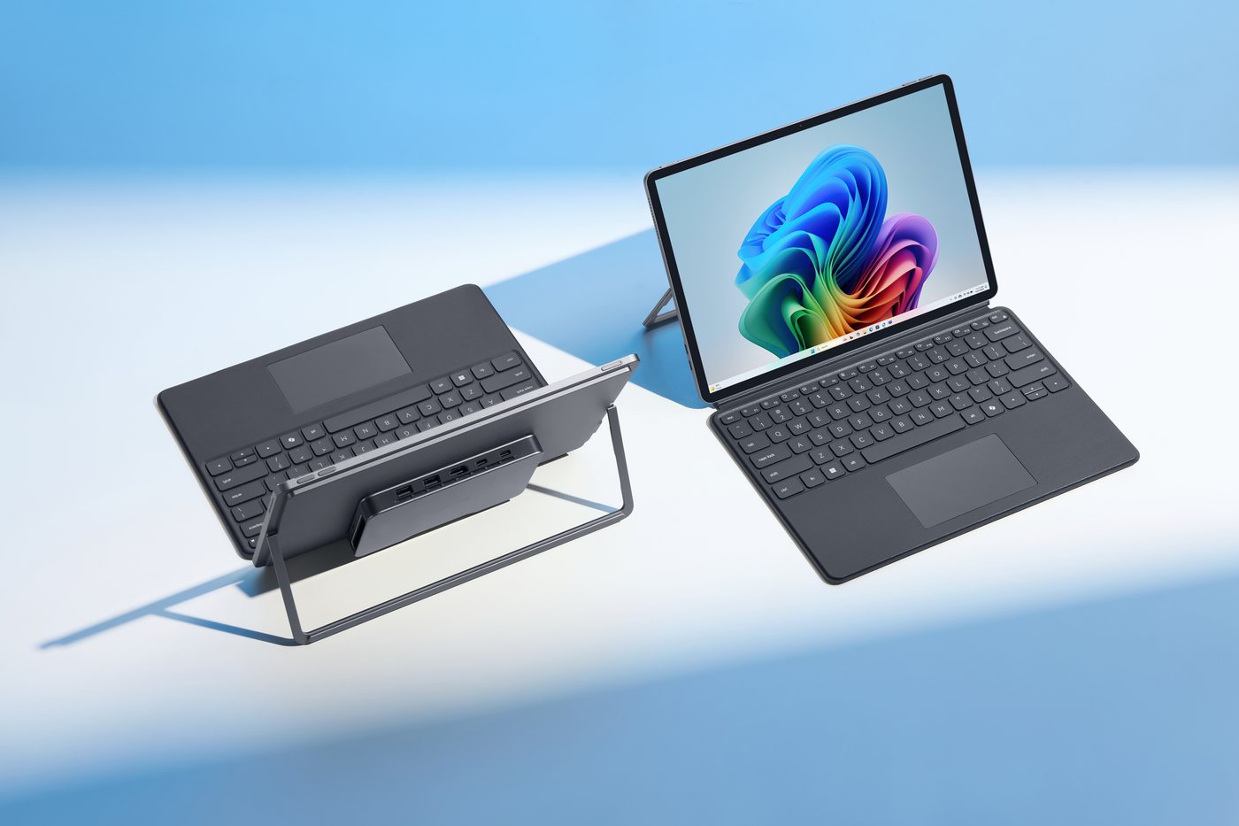 The Mind set into the xPlay portable display